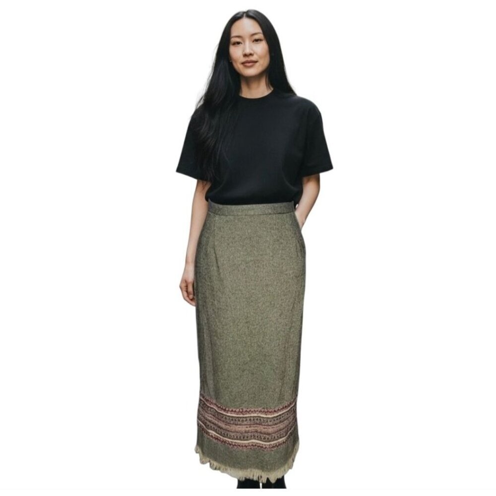 Vintage Sag Harbor Boho Embroidered Midi Fringe Skirt Wool Llama Size 16